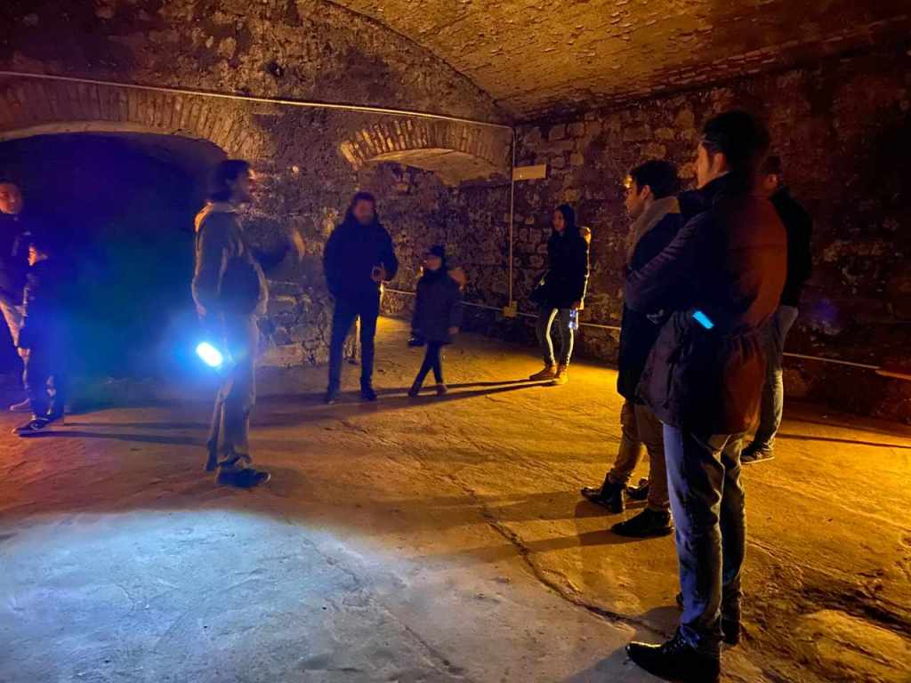 Visita all'Ipogeo di via Chigi, uno dei due itinerari della Viterbo Sotterranea, organizzati da Tesori d'Etruria