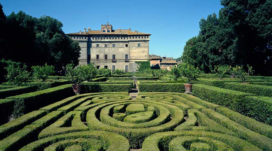 Castello Rinascimentale Castello Ruspoli, il suo giardino rinascimentale tra i più belli d ...