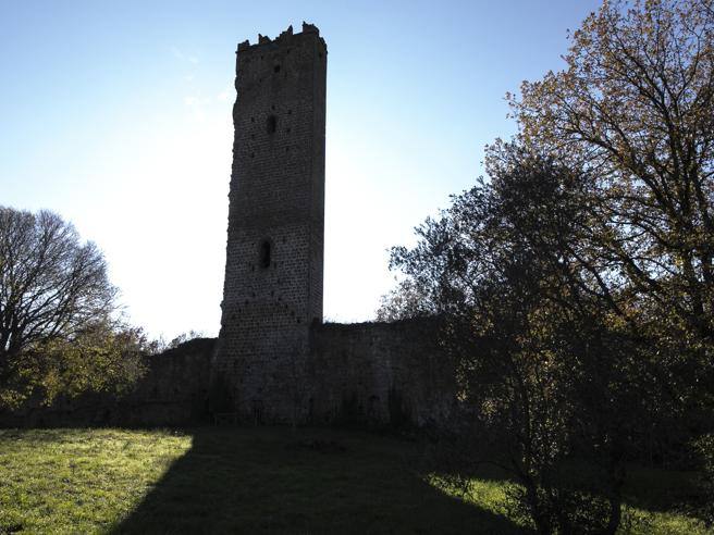 Torre di Chia